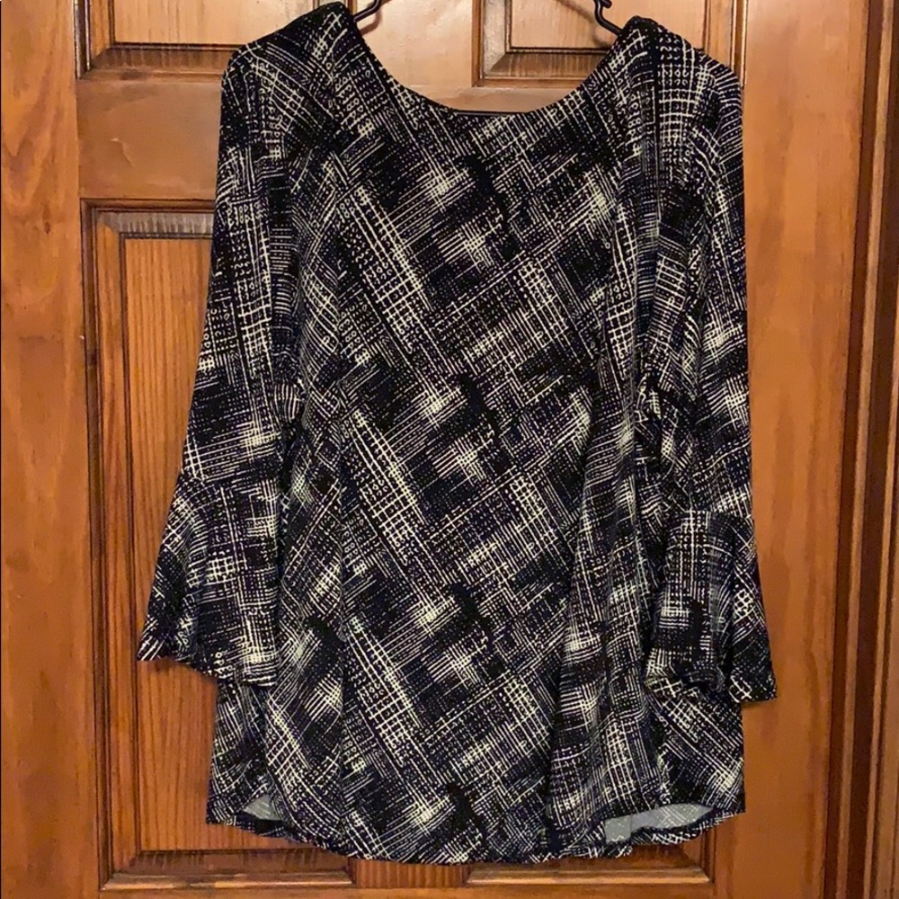 3/4 sleeve woman’s blouse